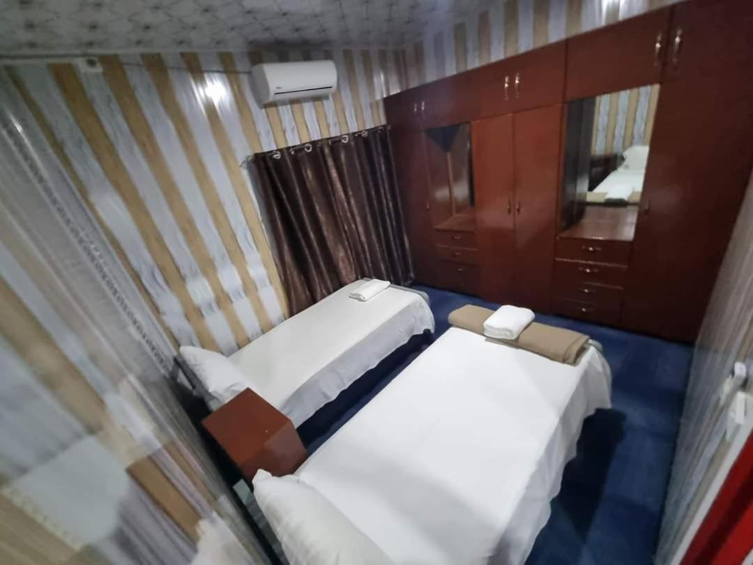 Al - Minhaj Service Apartments Nadi Bagian luar foto
