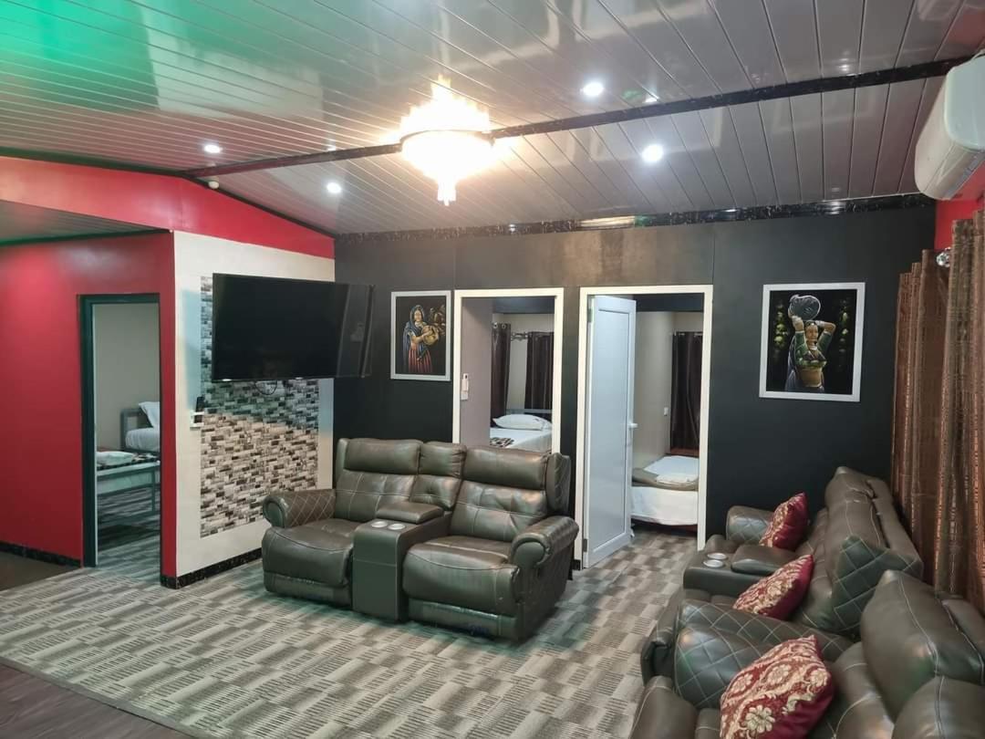 Al - Minhaj Service Apartments Nadi Bagian luar foto