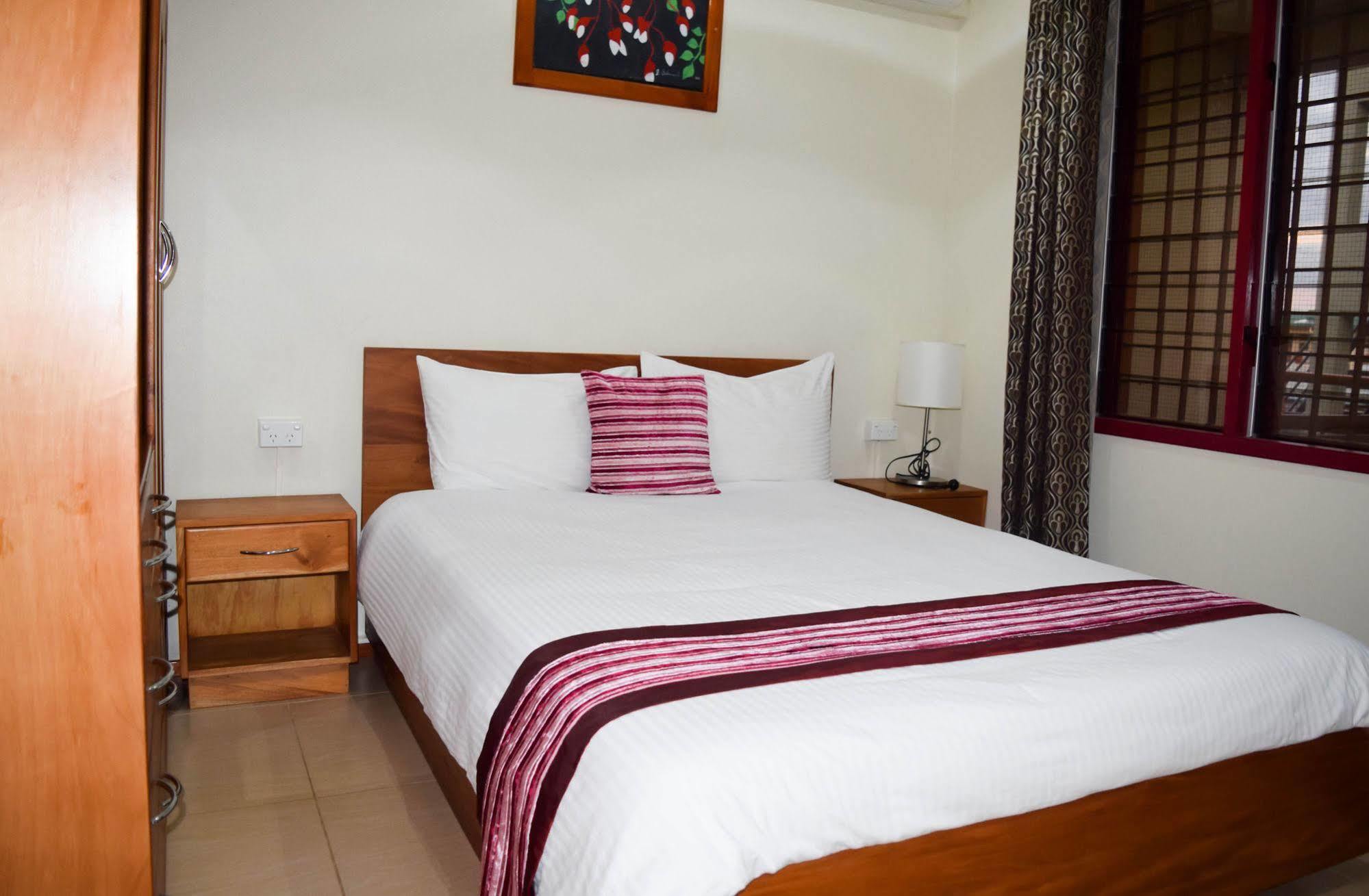 Al - Minhaj Service Apartments Nadi Bagian luar foto