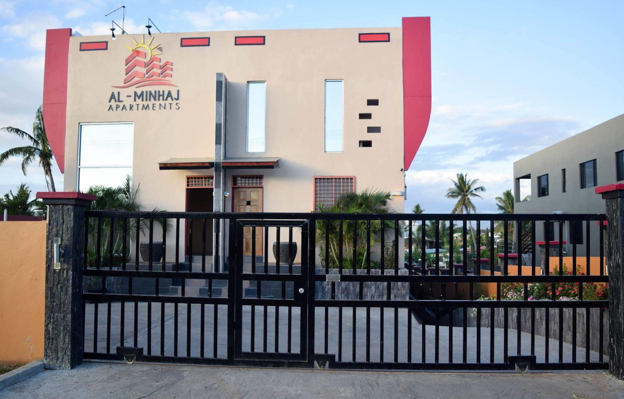 Al - Minhaj Service Apartments Nadi Bagian luar foto