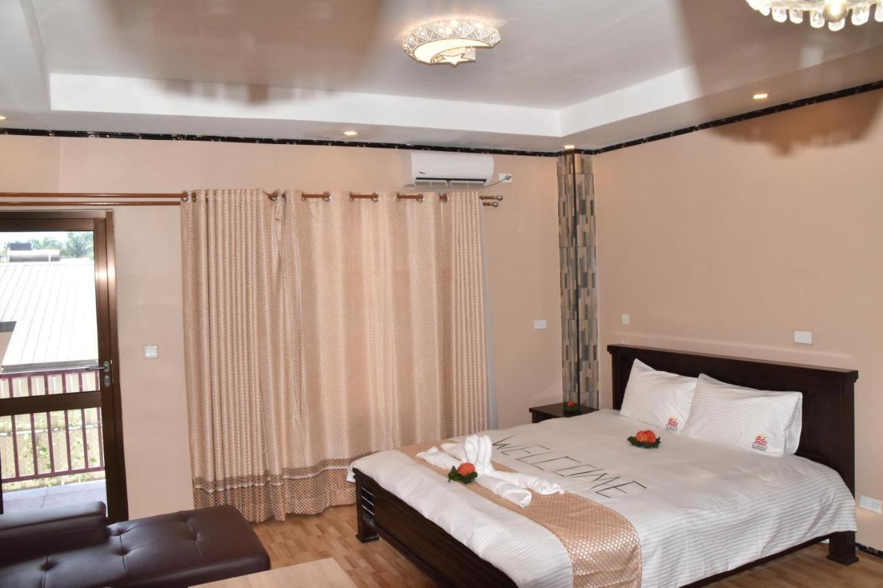 Al - Minhaj Service Apartments Nadi Bagian luar foto